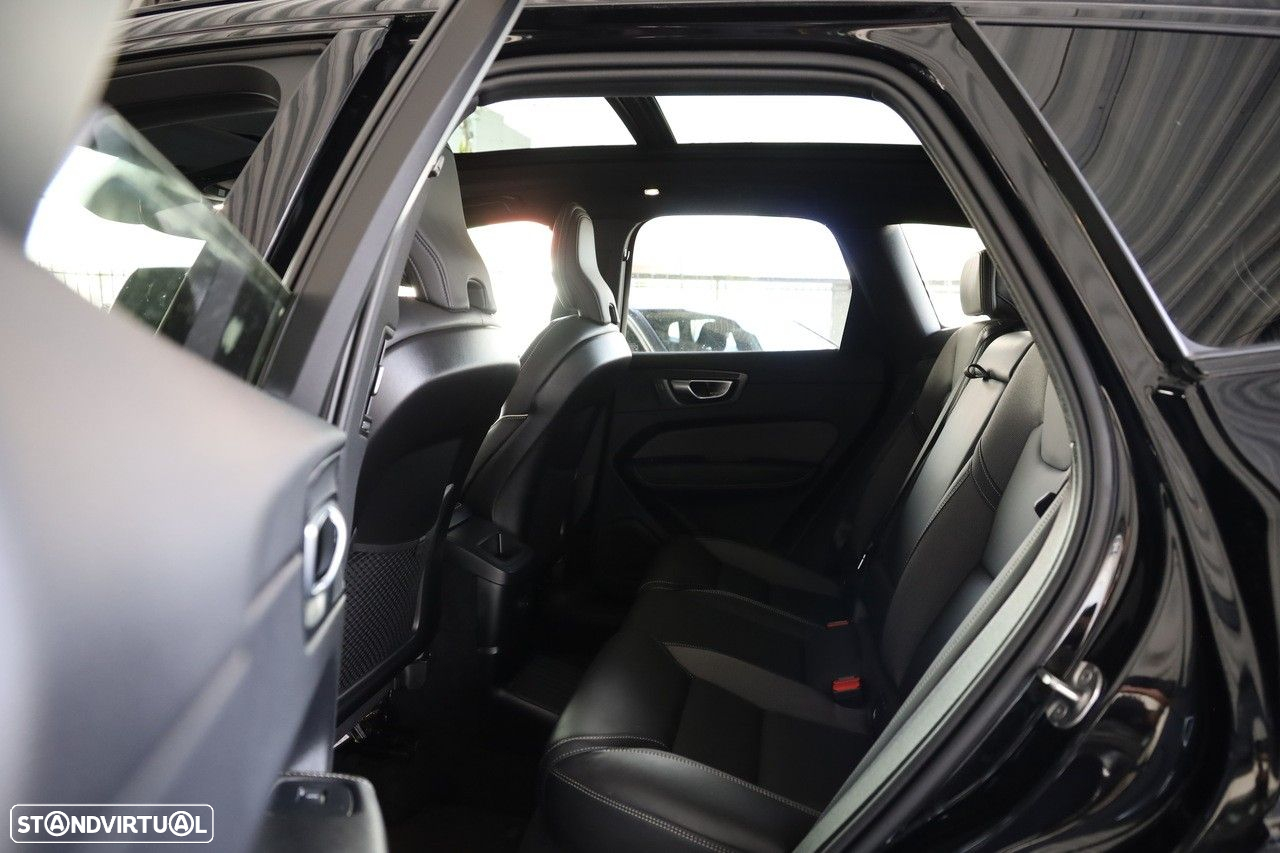 Volvo XC 60 2.0 T6 PHEV Black Edition AWD - 10