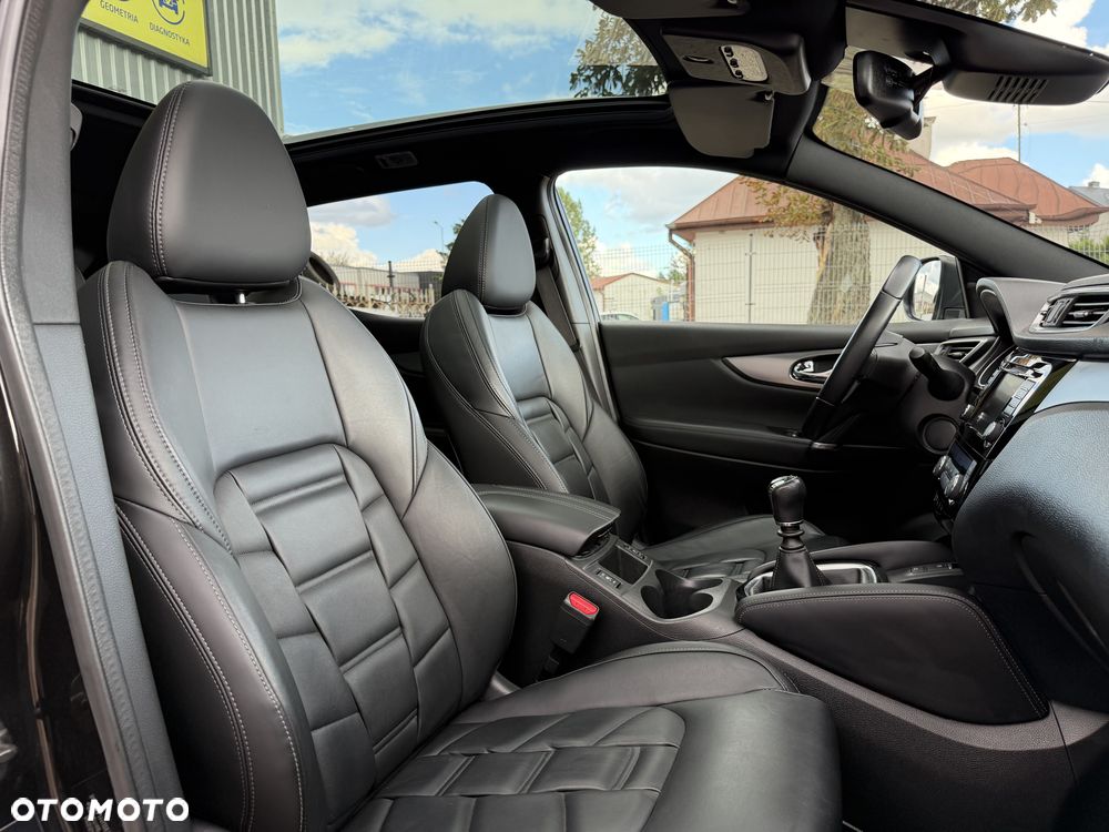 Nissan Qashqai 1.3 DIG-T Tekna+ - 32