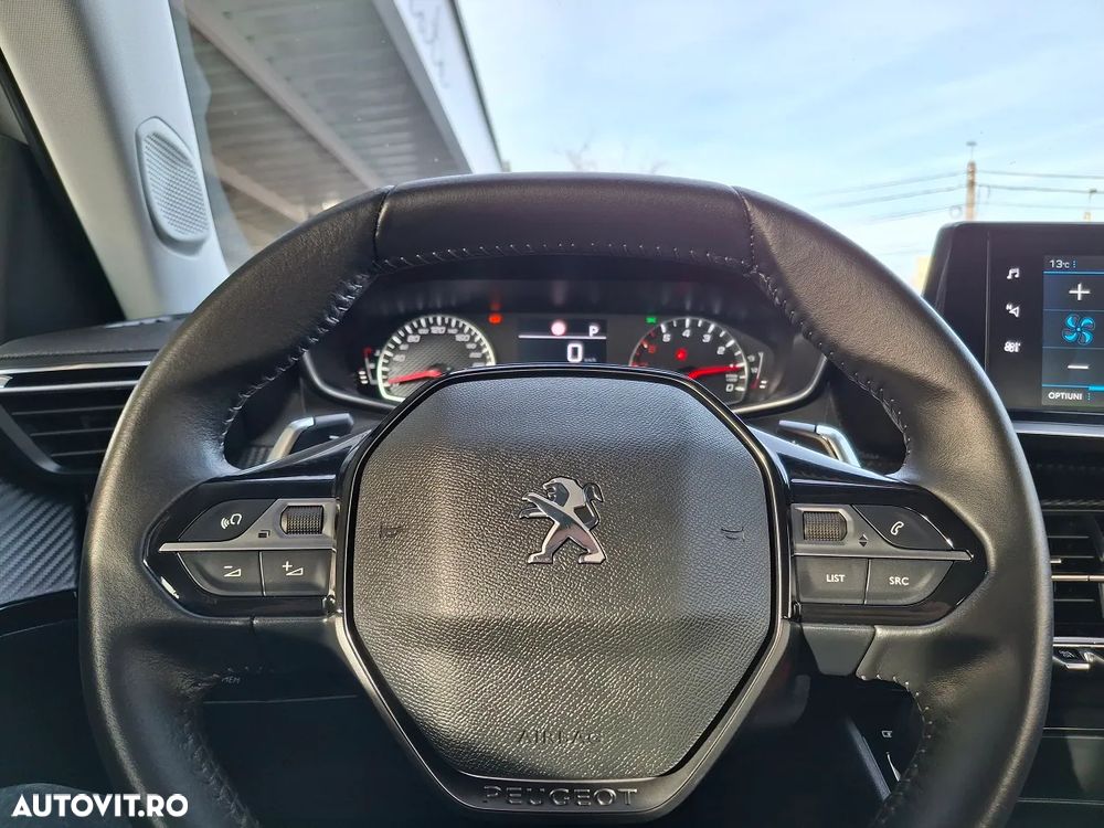 Peugeot 2008 PureTech 130 EAT8 Active - 20