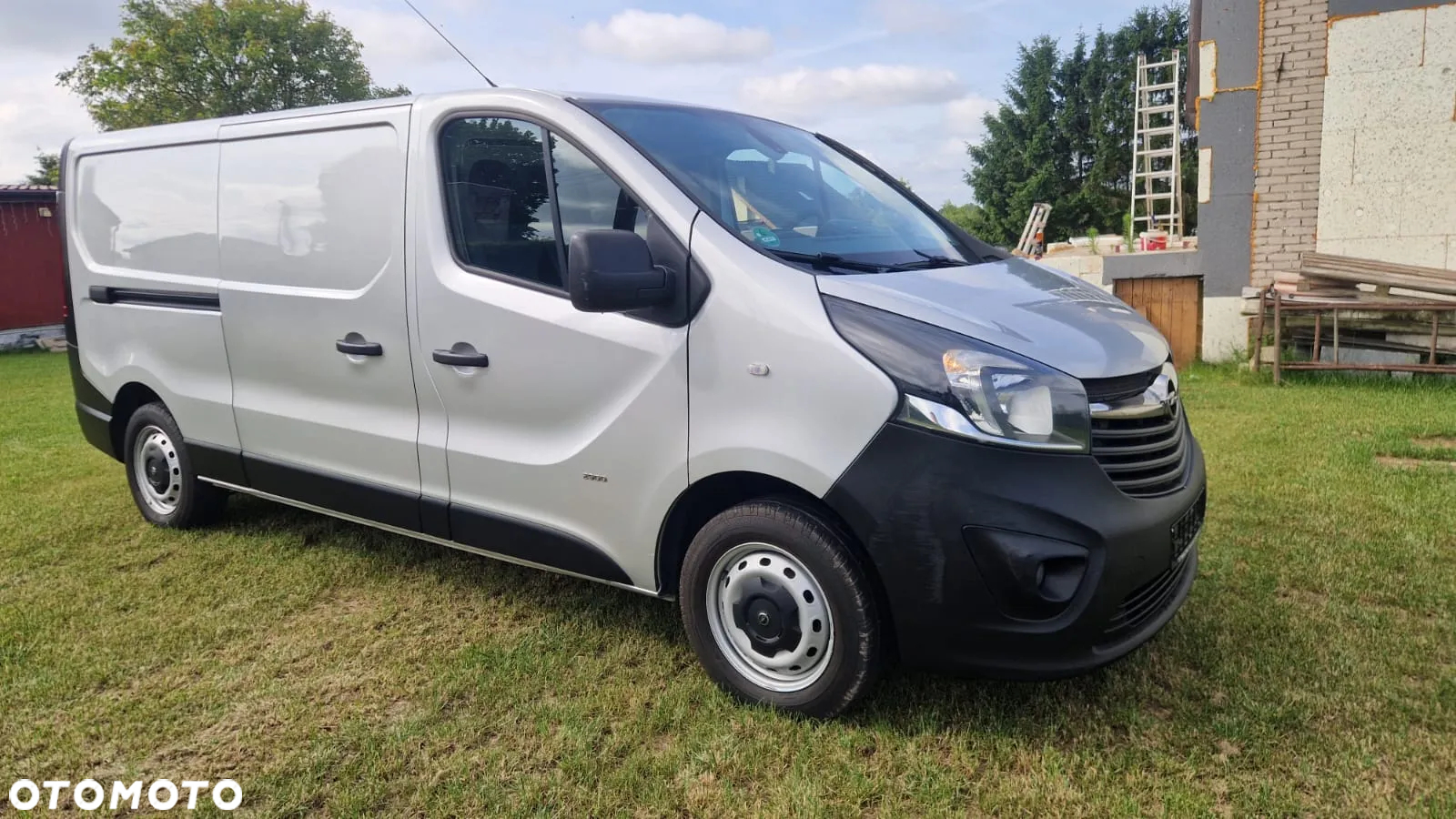 Opel Vivaro - 10