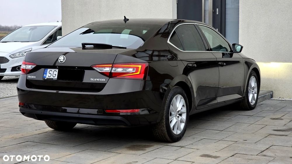Skoda Superb 2.0 TDI Style - 16