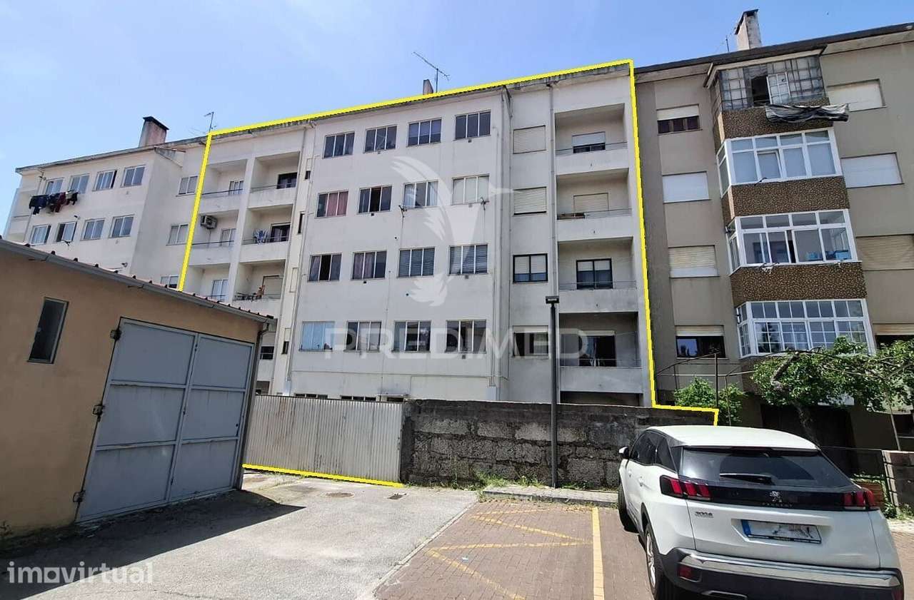 Prédio Urbano com 10 habitações na Guarda. - Grande imagem: 2/21