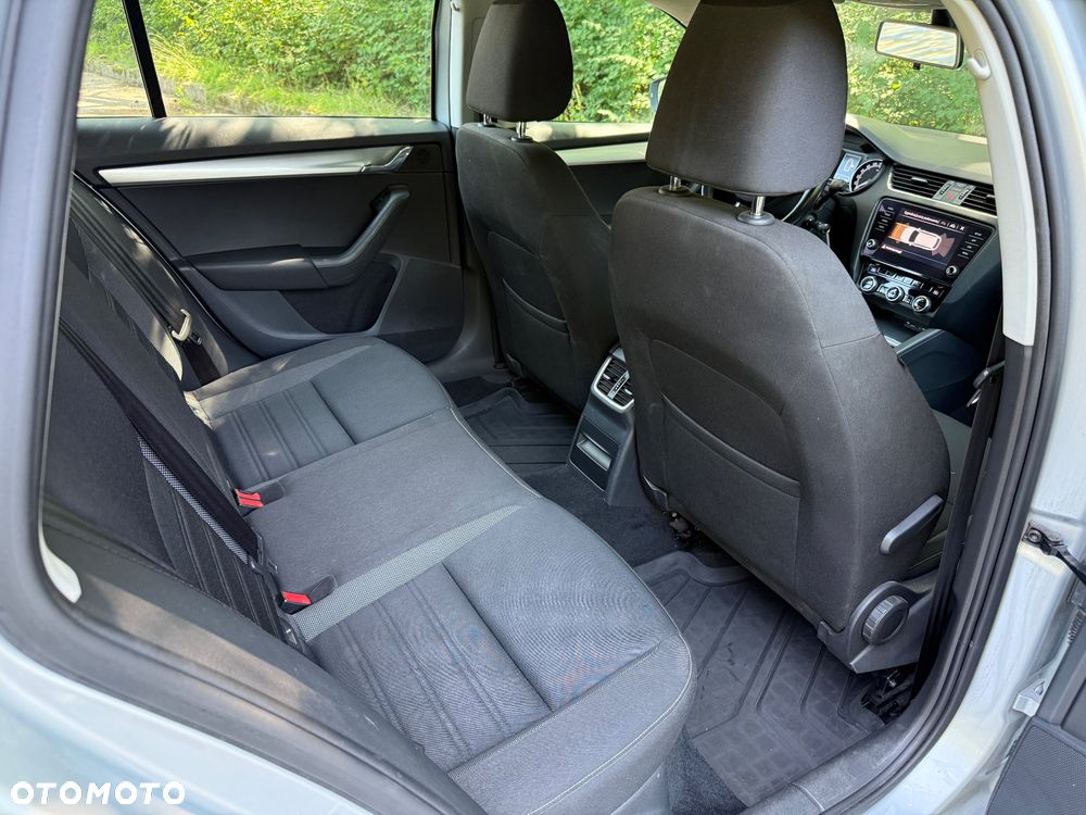 Skoda Octavia 1.6 TDI Ambition - 16