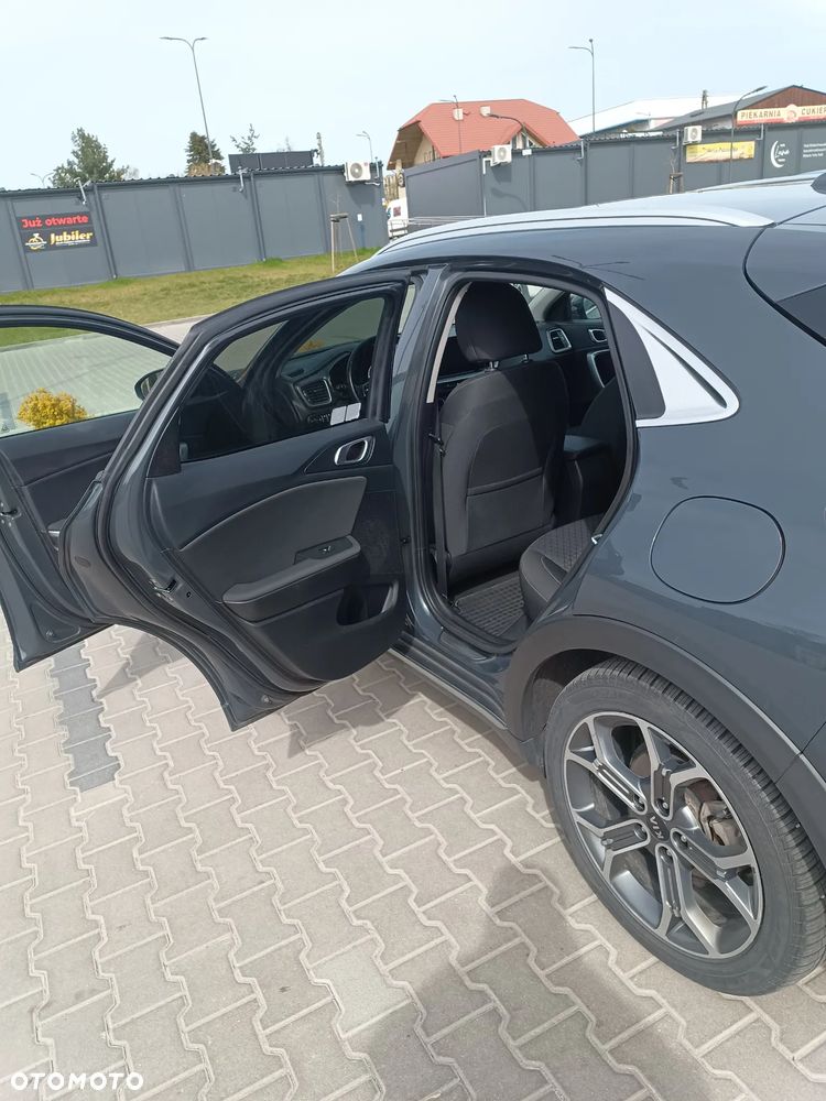 Kia XCeed - 10