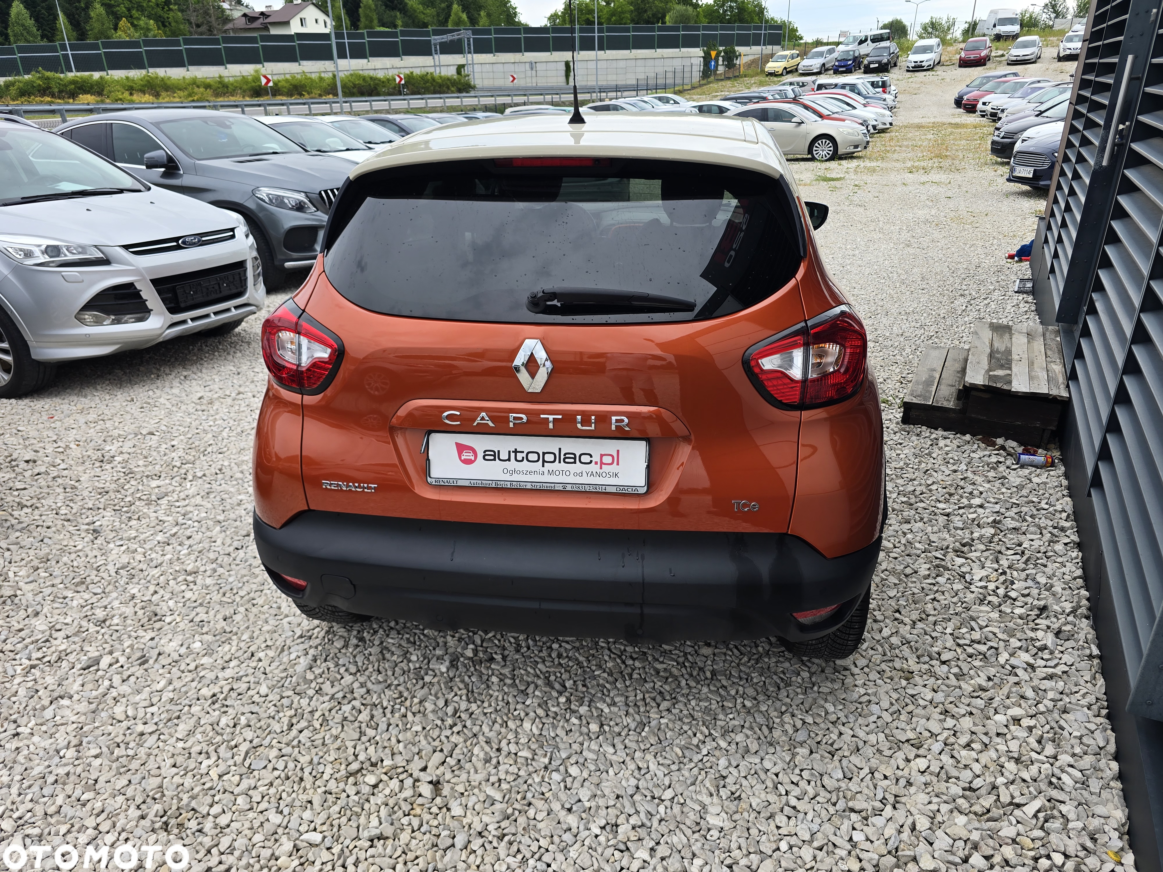 Renault Captur ENERGY TCe 120 EDC Luxe - 10