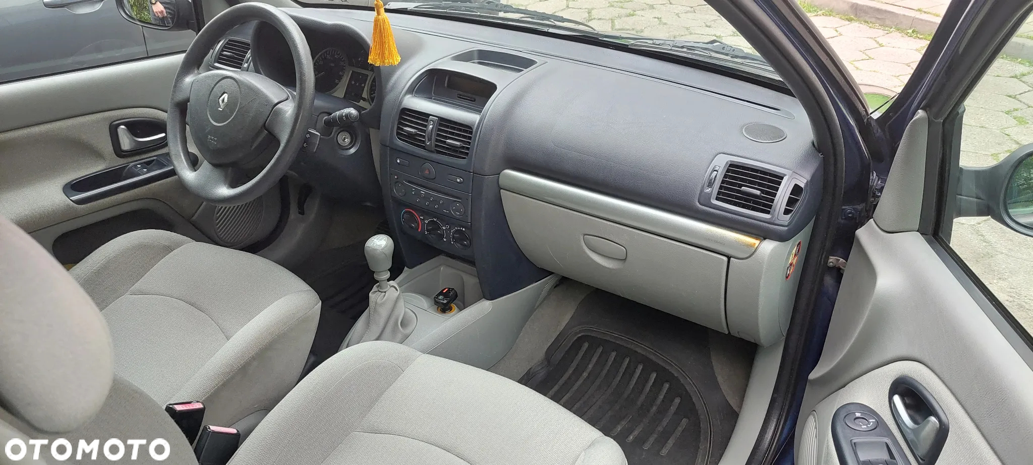 Renault Clio - 13