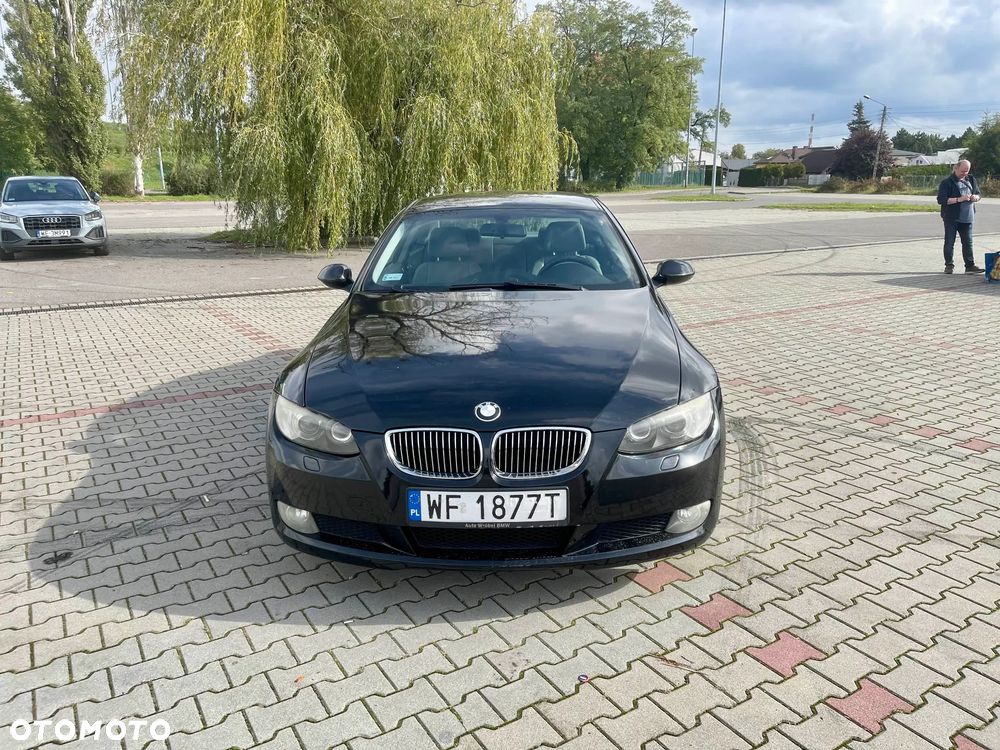 BMW Seria 3 325i - 3