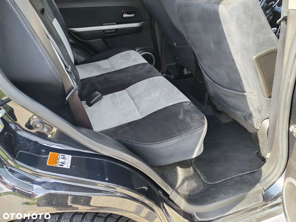 Suzuki Grand Vitara 1.9 DDiS Comfort DPF Limited - 18