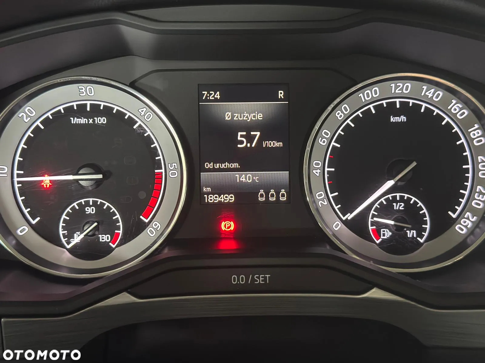 Skoda Superb 2.0 TDI Ambition DSG7 - 9