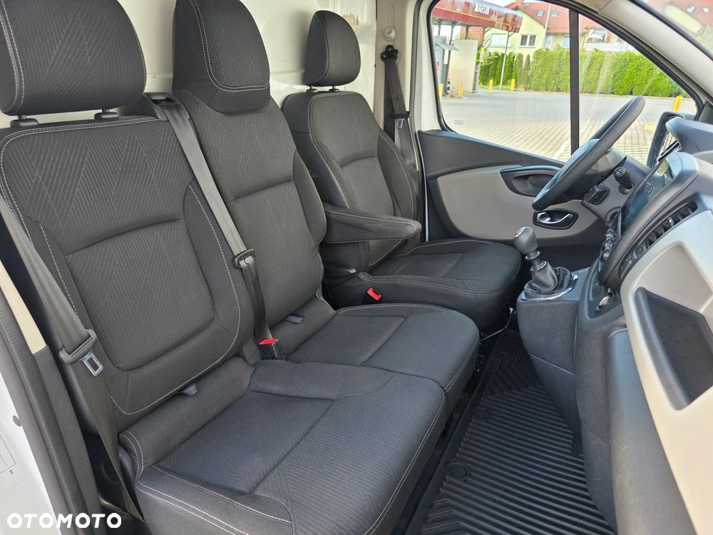 Renault Trafic - 21