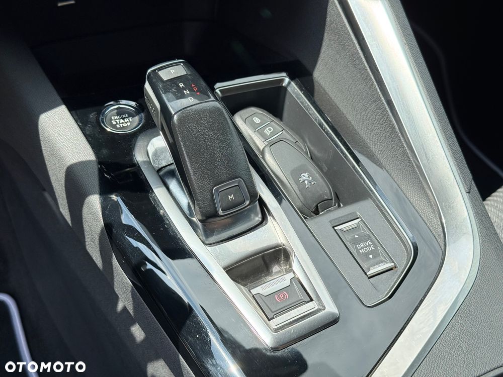 Peugeot 3008 BlueHDi 130 Stop & Start EAT8 Allure - 12