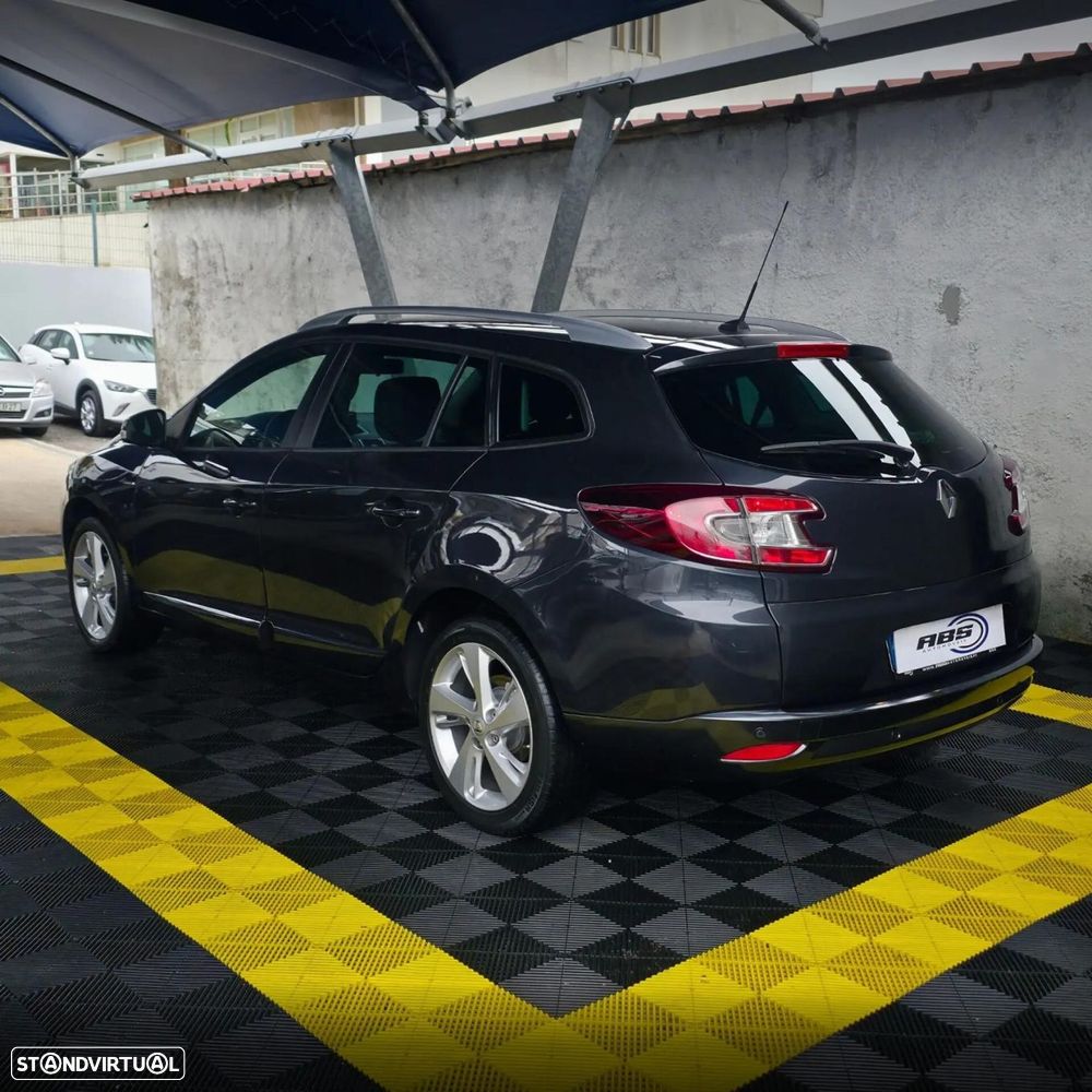 Renault Mégane Sport Tourer - 5
