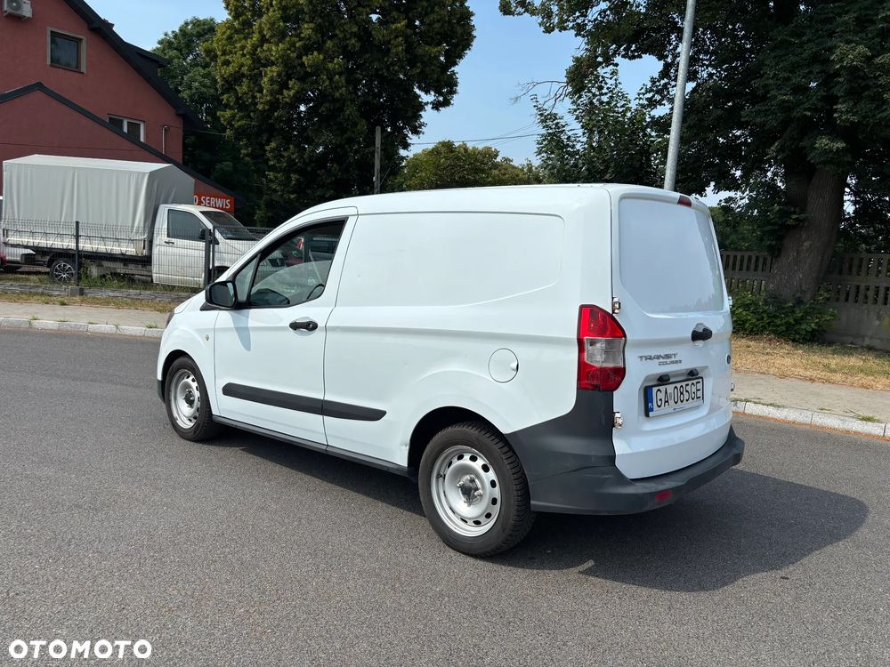 Ford COURIER - 6