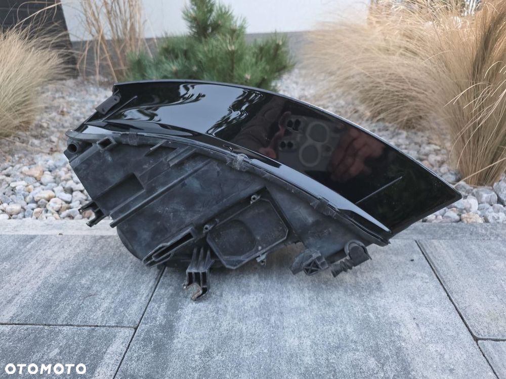 AUDI A4 S4 8K0 8K B8 Lampa prawa przód Bi-Xenon Led 8K094104C - 8