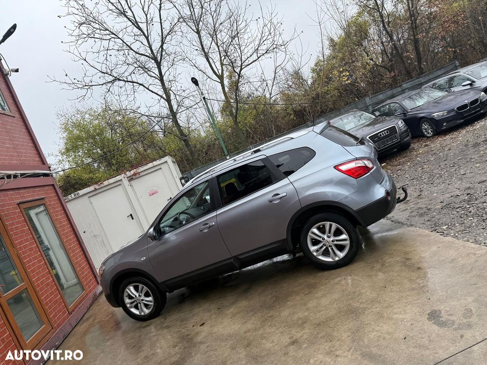 Nissan Qashqai+2 - 32