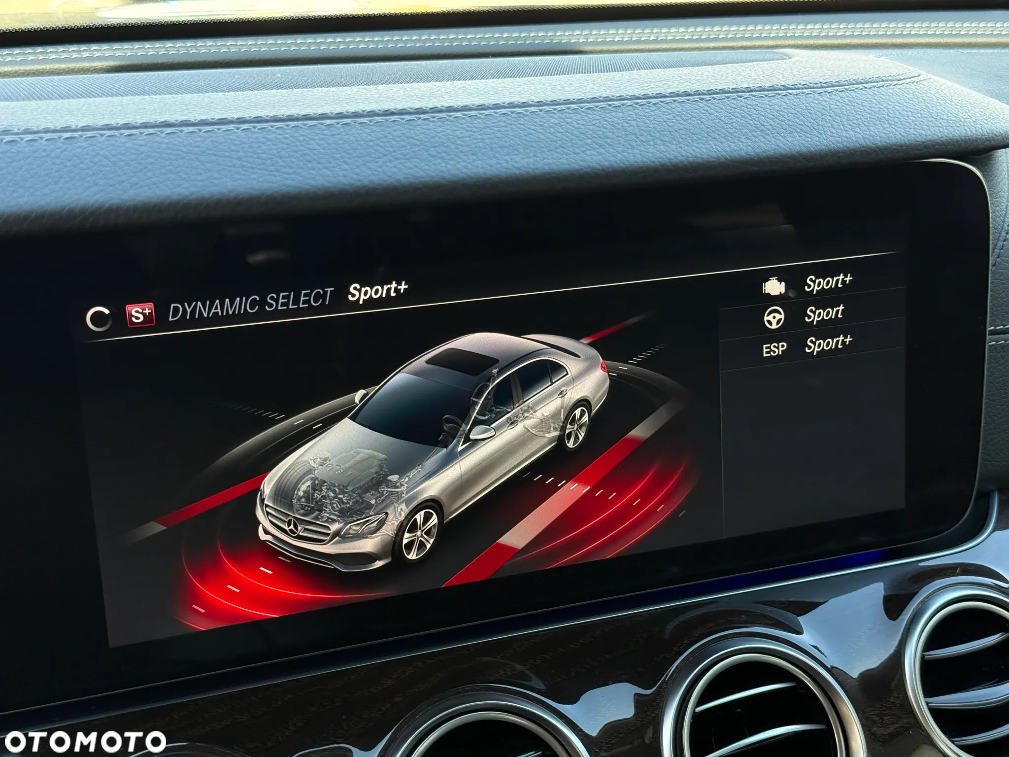 Mercedes-Benz Klasa E 220 d 4-Matic 9G-TRONIC - 15