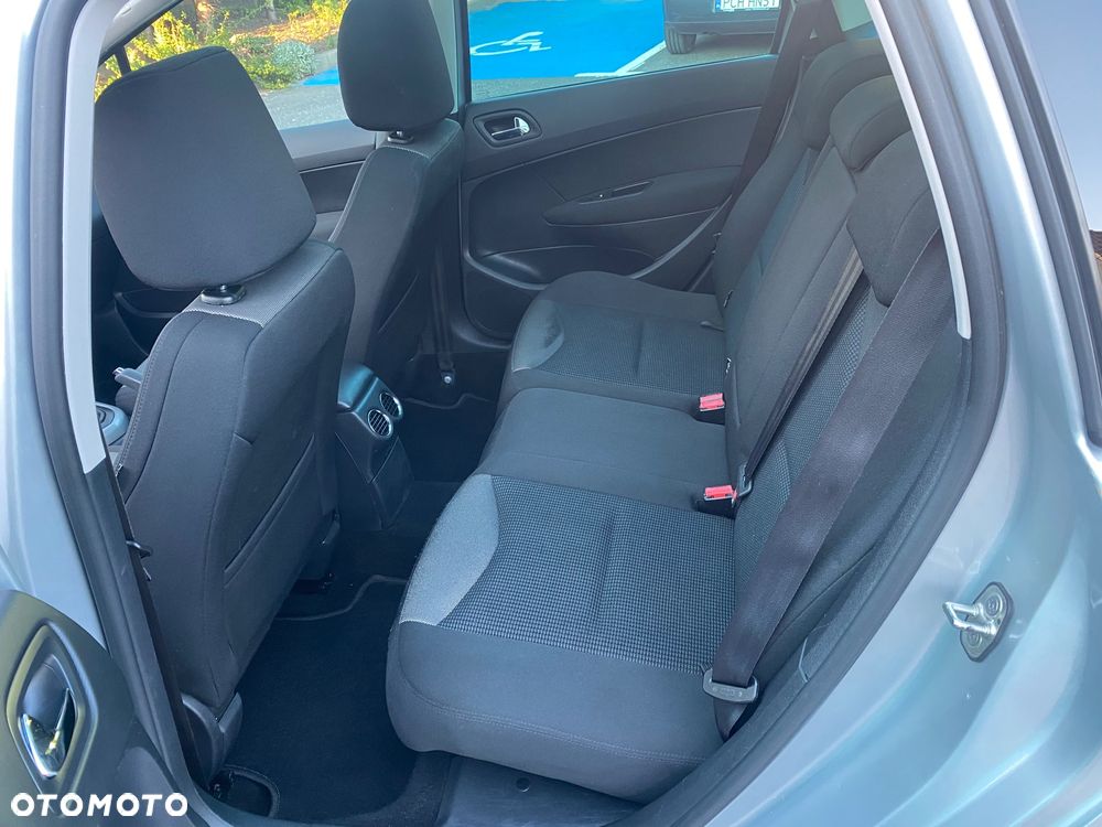 Peugeot 308 - 18