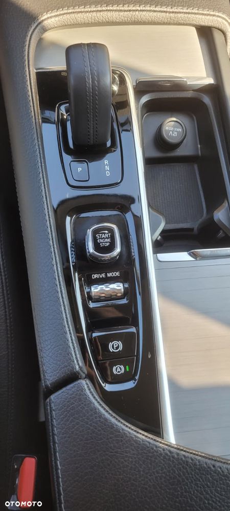 Volvo XC 90 B5 D AWD Momentum - 15