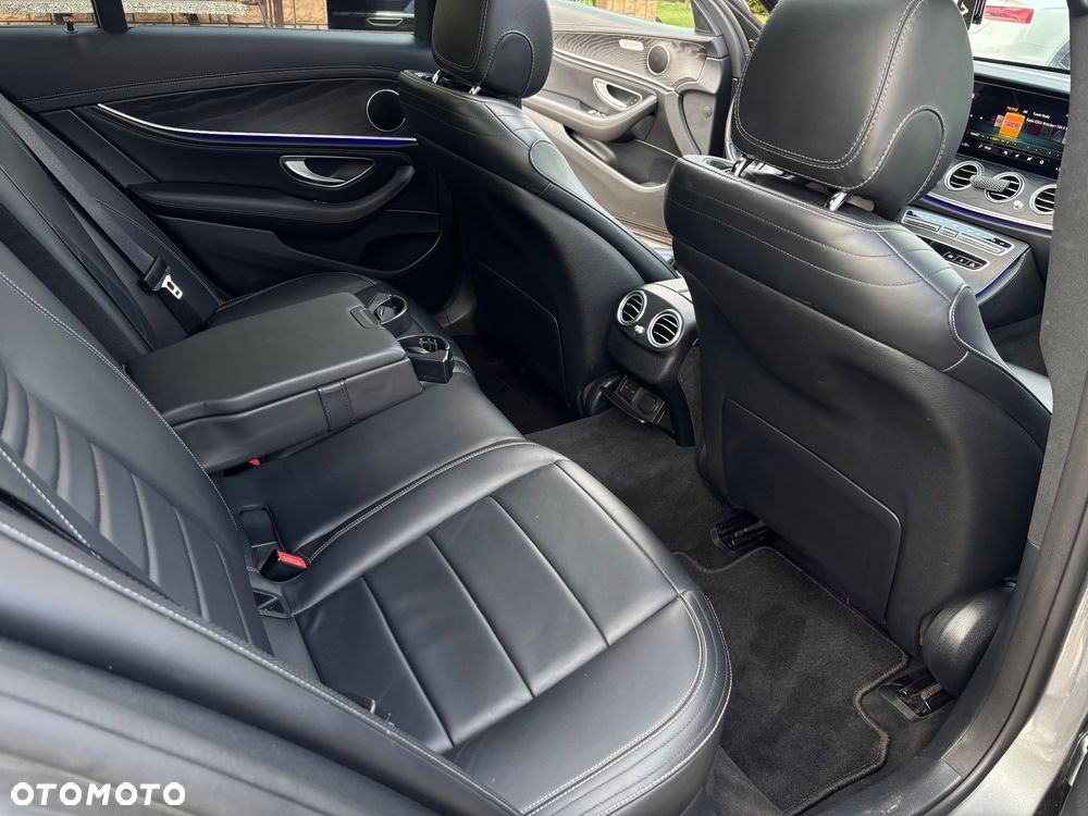 Mercedes-Benz Klasa E 300 de 9G-TRONIC AMG Line - 25