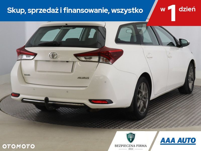 Toyota Auris - 7