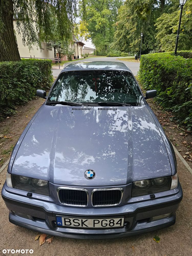 BMW Seria 3 316i - 5