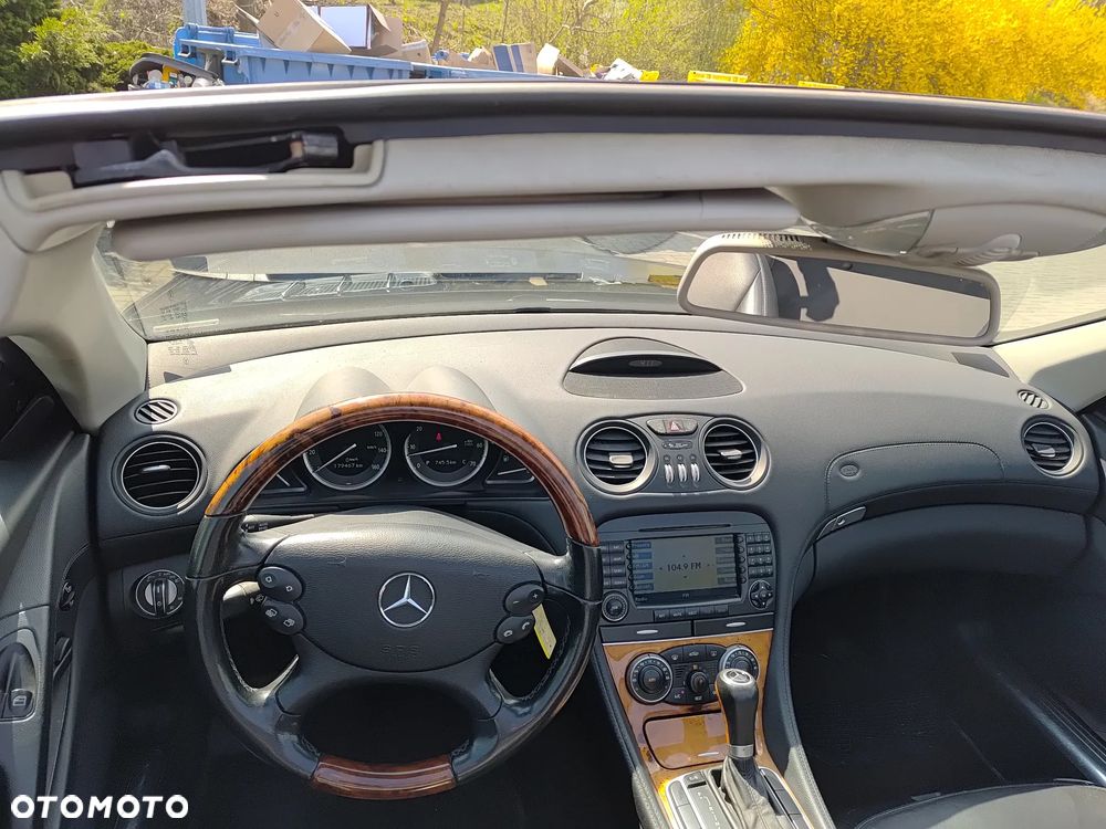 Mercedes-Benz SL 500 7G-TRONIC - 24
