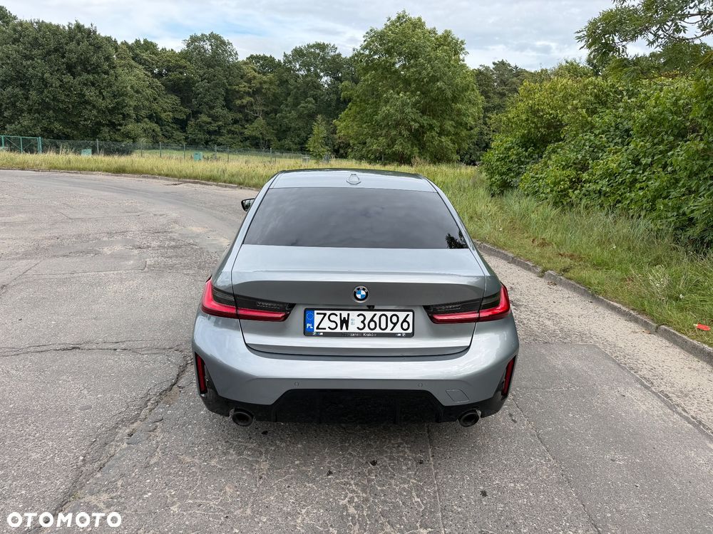 BMW Seria 3 320i xDrive M Sport - 21
