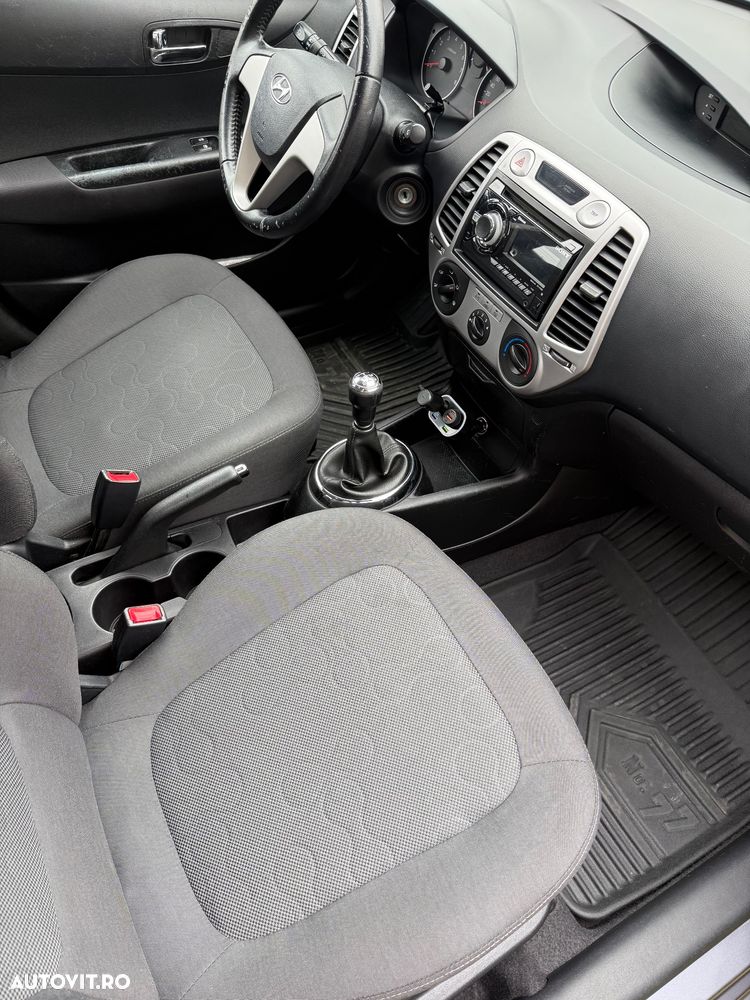 Hyundai i20 1.2 L FVM Classic - 11