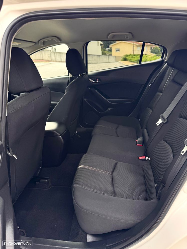 Mazda 3 Hatchback 1.5 Sky-G Evolve HS Navi - 13