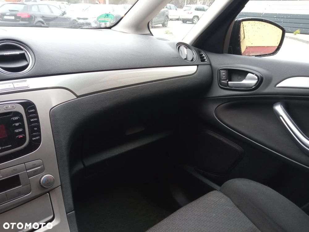 Ford S-Max 2.0 TDCi DPF Business Edition - 14