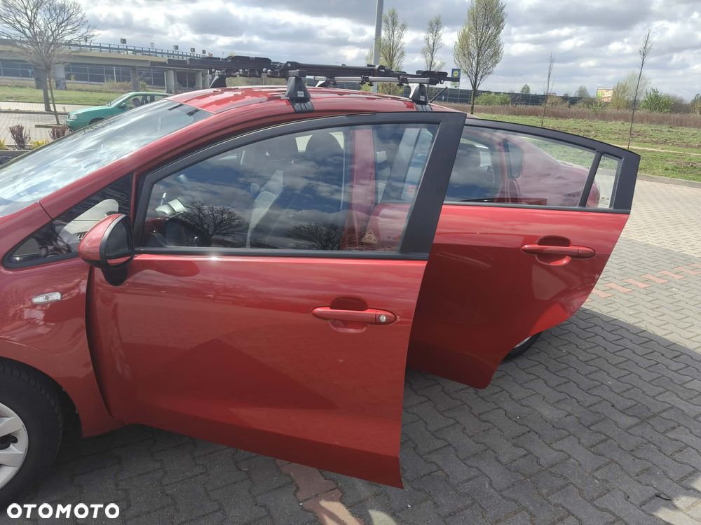 Kia Rio 1.4 M - 18