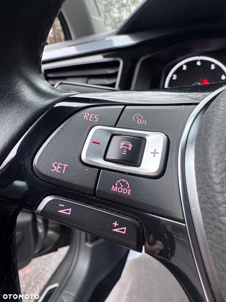 Volkswagen Polo 1.0 TSI OPF IQ.DRIVE - 22