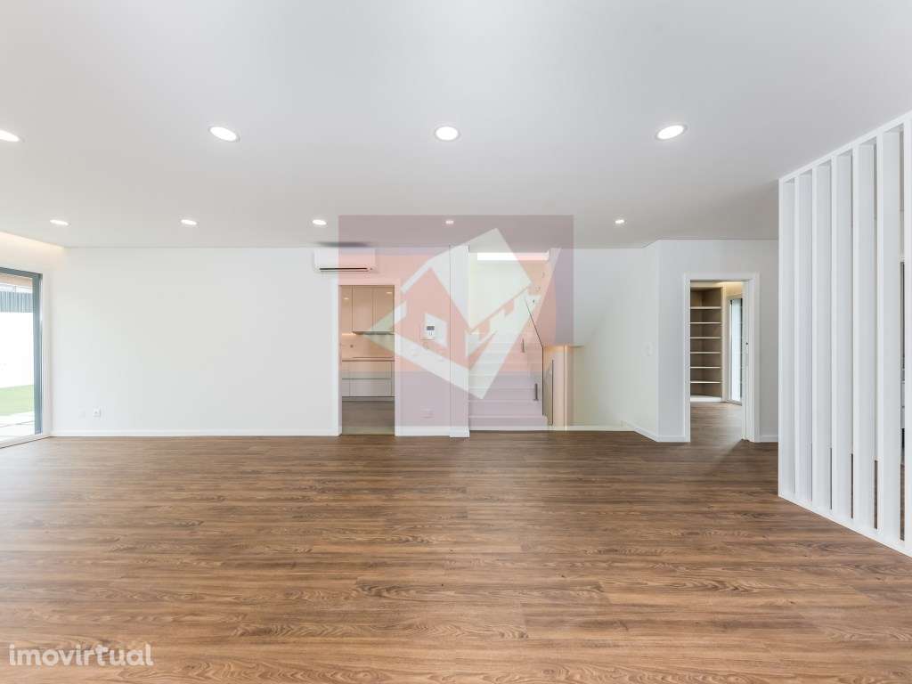 Moradia V5 nova no Bairro do Trigache em Famões - Grande imagem: 3/60