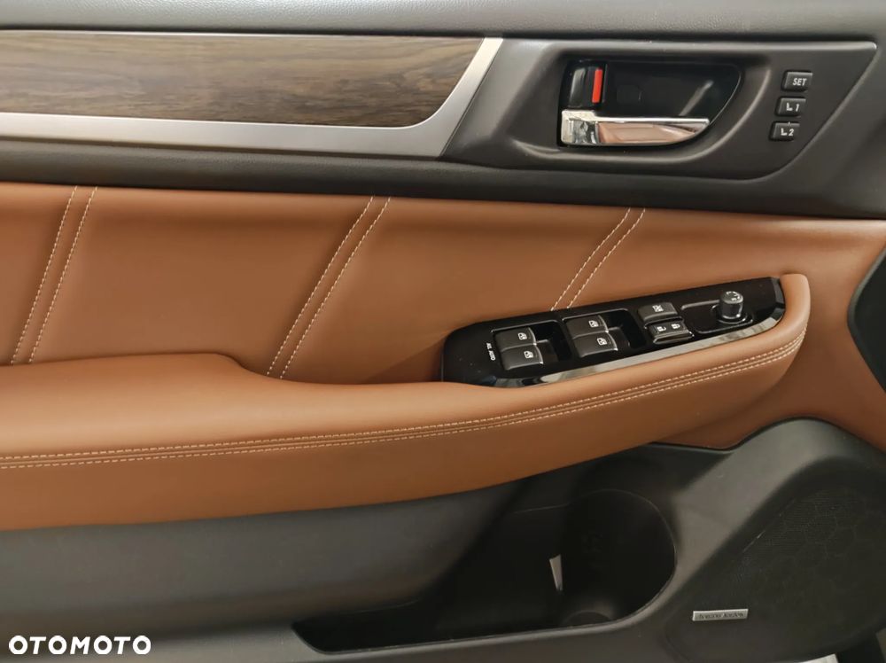 Subaru Outback 2.5i Exclusive (EyeSight) Lineartronic - 13