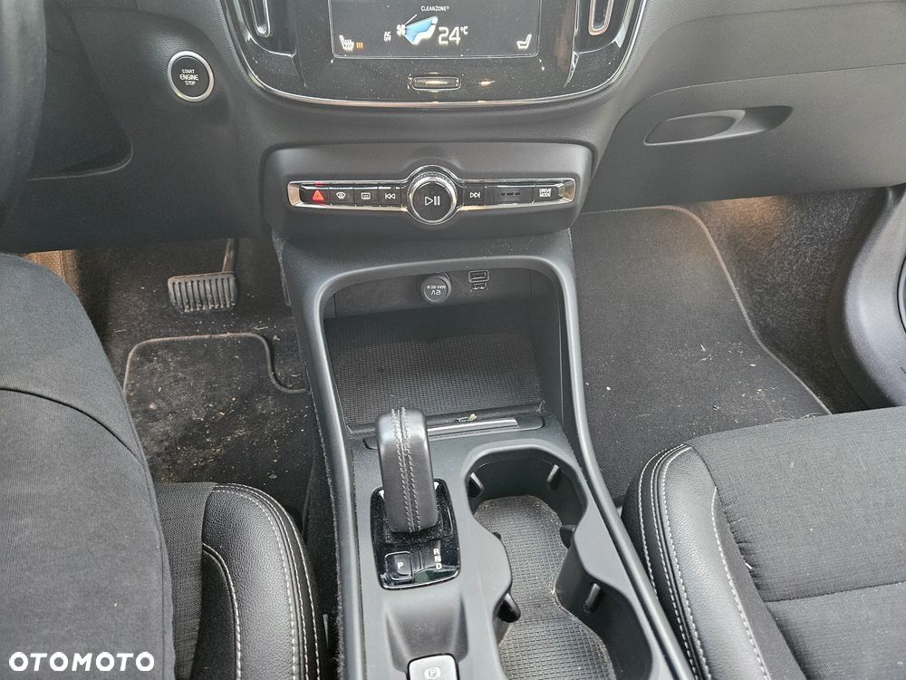 Volvo XC 40 D4 AWD Geartronic Inscription - 17
