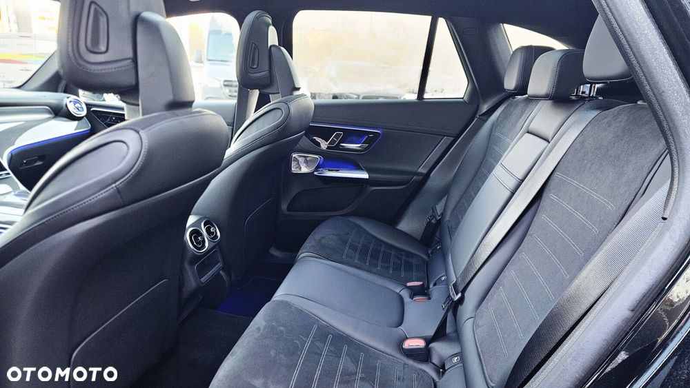 Mercedes-Benz GLC - 12