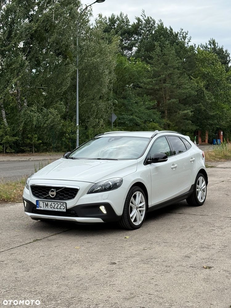 Volvo V40 Cross Country - 23