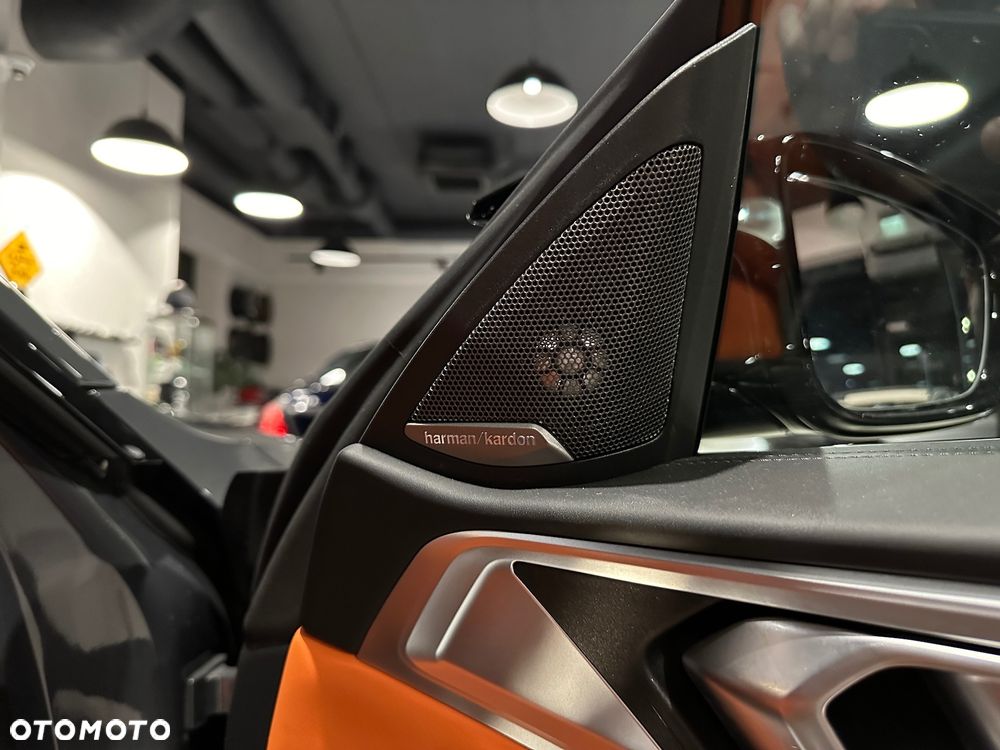 BMW M4 Competition M xDrive sport - 28