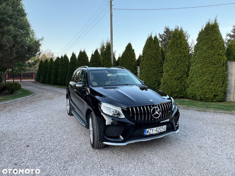 Mercedes-Benz GLE - 10