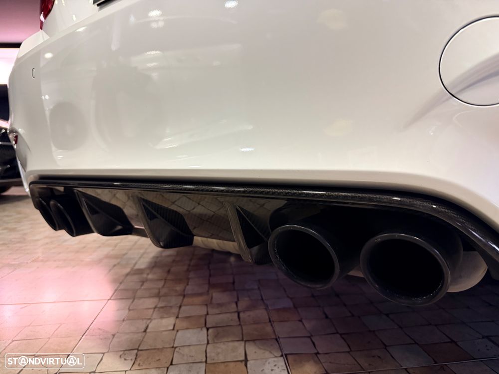 BMW M4 Auto - 11
