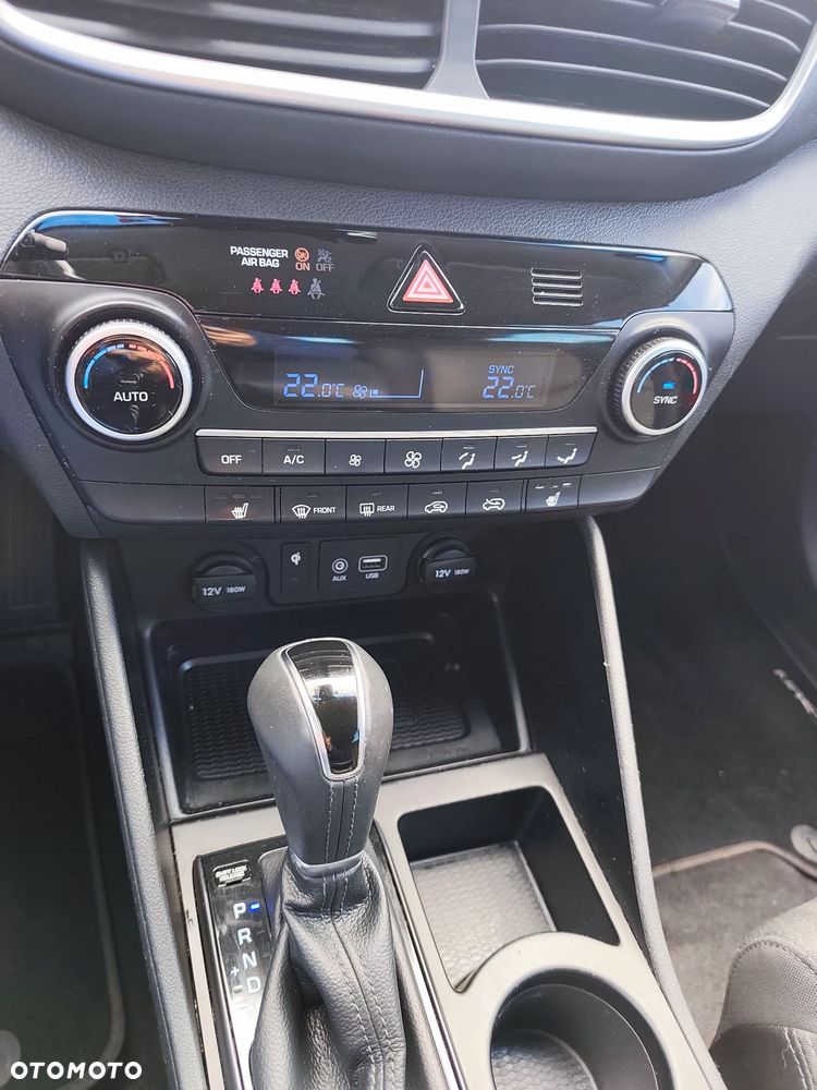 Hyundai Tucson blue 1.7 CRDi 2WD DCT Premium - 20