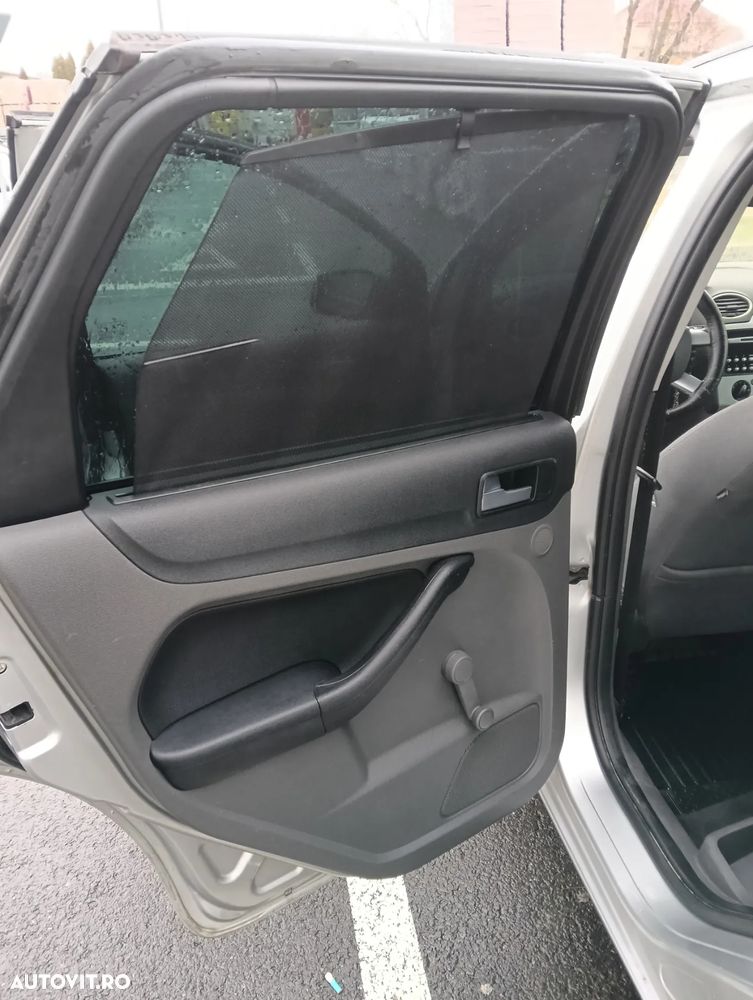 Ford Focus Wagon 1.6i Comfort - 8