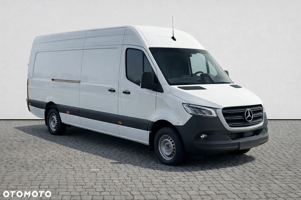 Mercedes-Benz Sprinter - 4