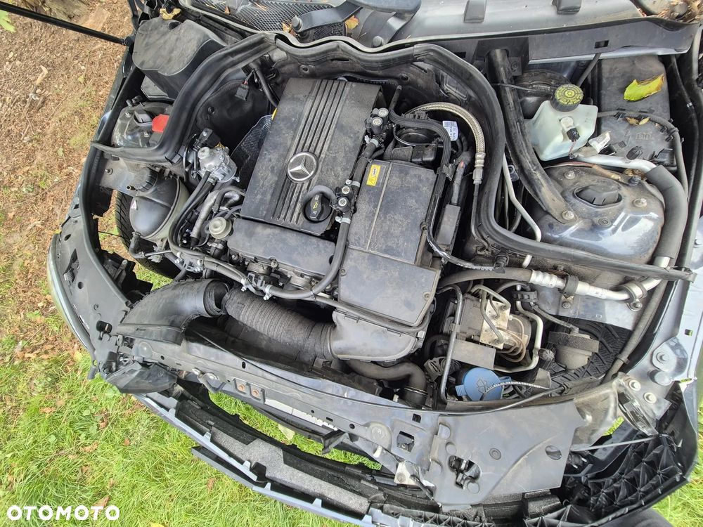 Mercedes-Benz Klasa C 180 K BlueEff Classic - 9