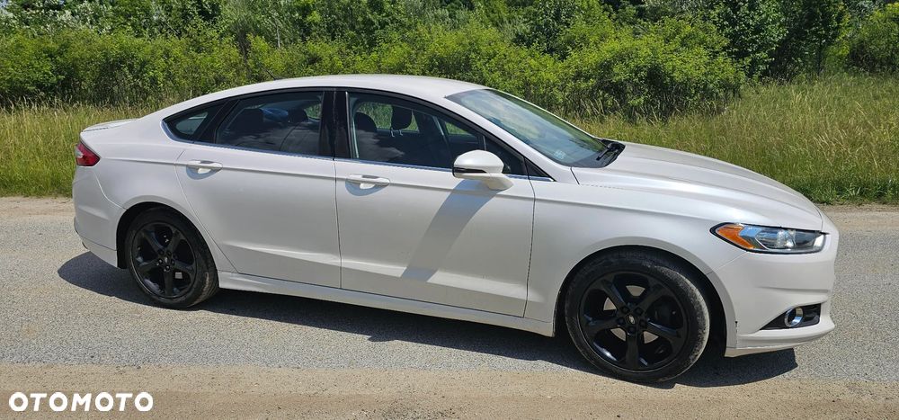 Ford Fusion - 26