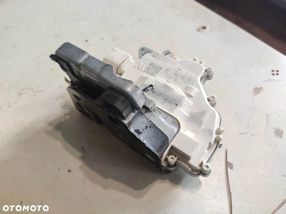WG Zamek drzwi Lewy tył Audi A3 A6 A7 Q7 4G0839015c 8pin - 1