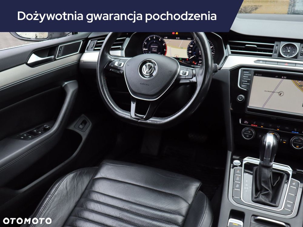 Volkswagen Passat - 9
