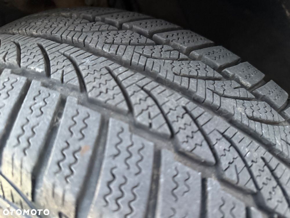 Opel Astra 1.4 NJoy - 34