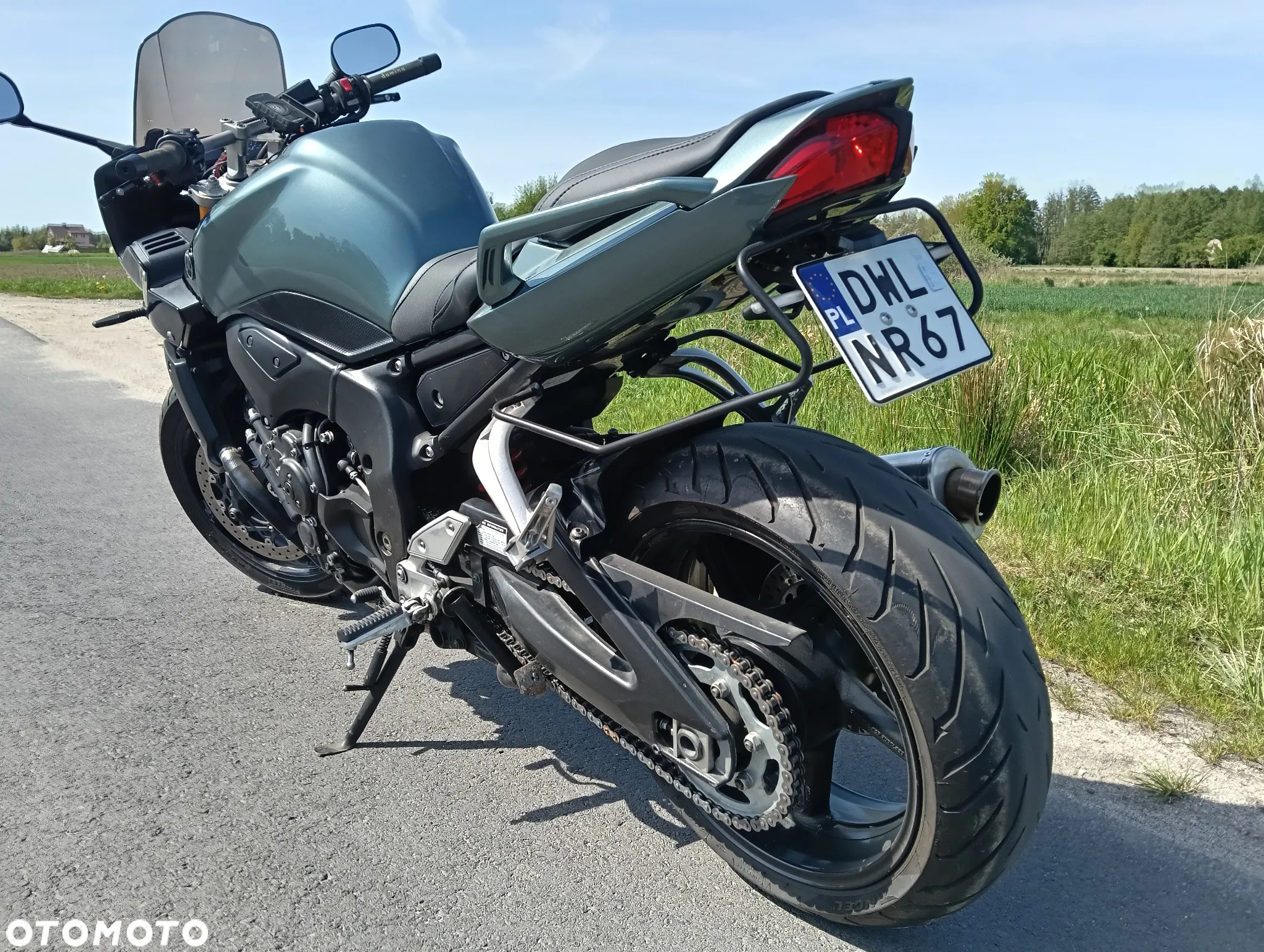 Yamaha FZ - 11