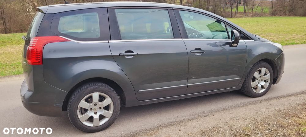 Peugeot 5008 HDI 150 Allure - 4